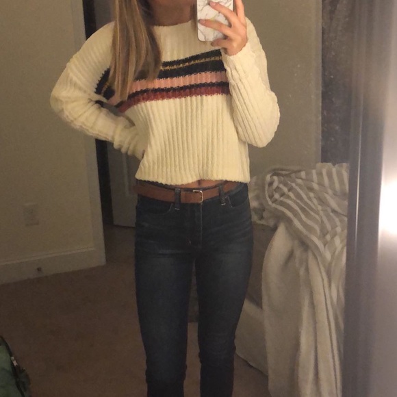 Cropped sweater - Picture 2 of 2